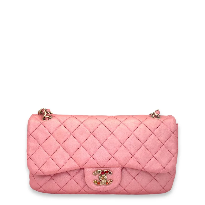 High-Quality Bags On Flash Sale Timeless CC Pink Shoulder Bag in Lambskin, Brushed Gold hardware Premium Handbags At Budget-Friendly Prices High-Quality Bags On Flash Sale Timeless CC Pink Shoulder Bag in Lambskin, Brushed Gold hardware Premium Handbags At Budget-Friendly Prices