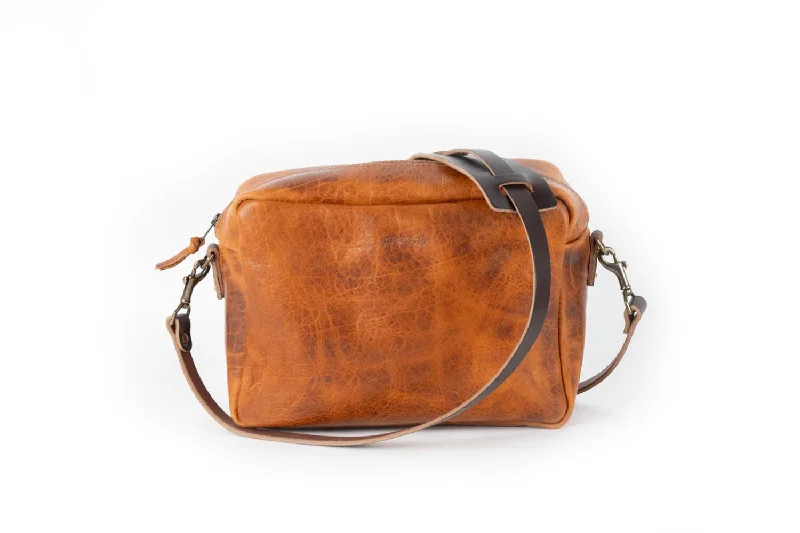 SARAH LEATHER CROSSBODY - LARGE - PEANUT BISON