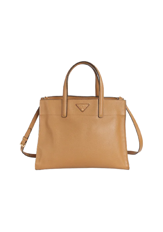 SAFFIANO TRIPLE POCKET TOTE